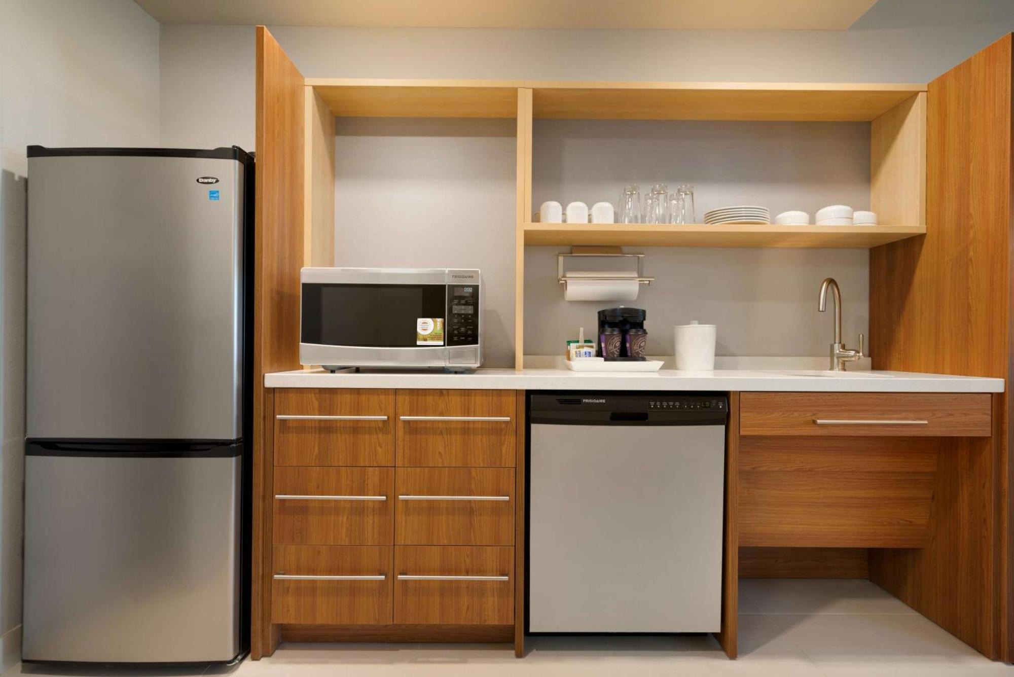 Home2 Suites By Hilton Roanoke Esterno foto