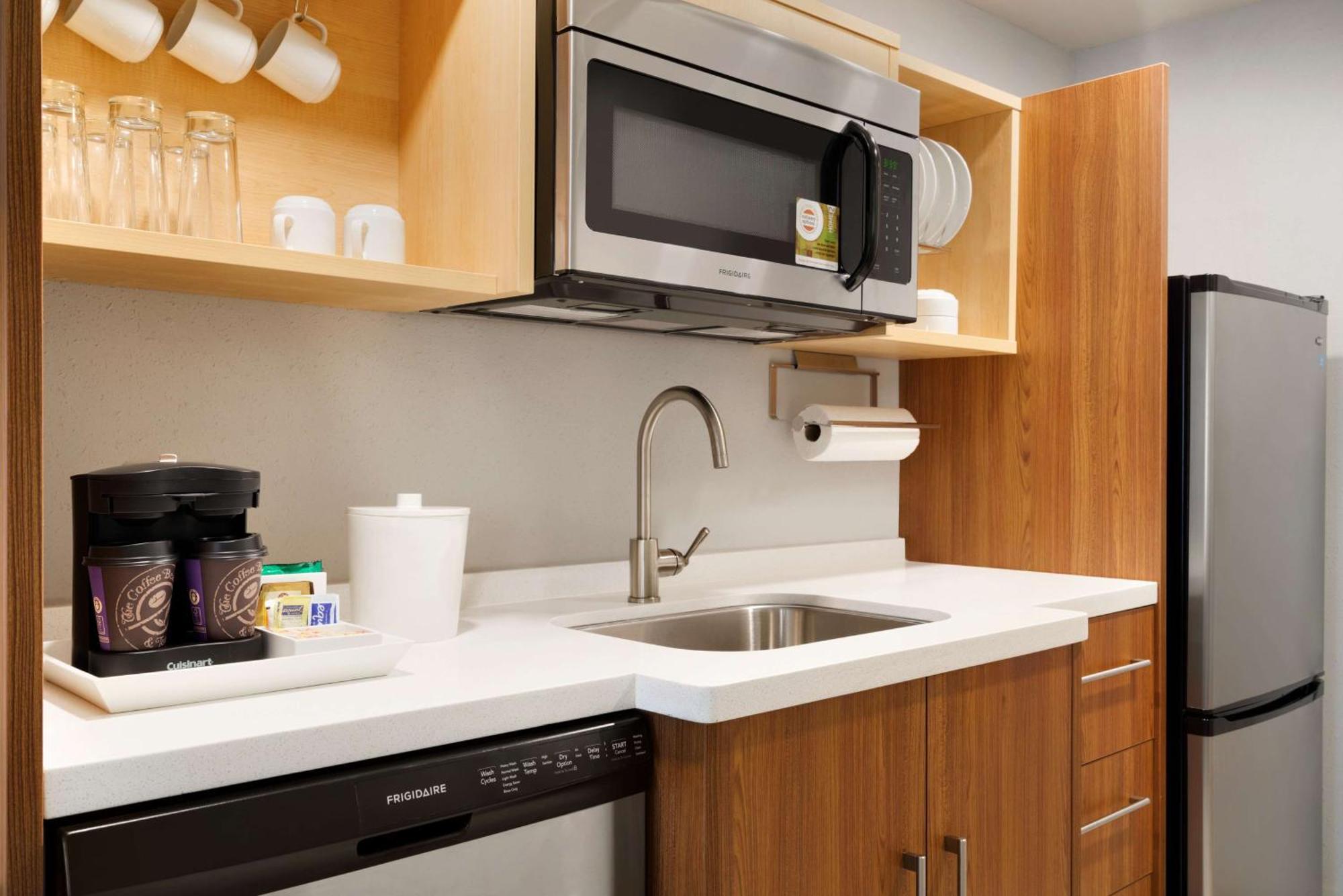 Home2 Suites By Hilton Roanoke Esterno foto